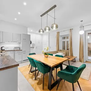 Chic Residences #suite 1 Apartment