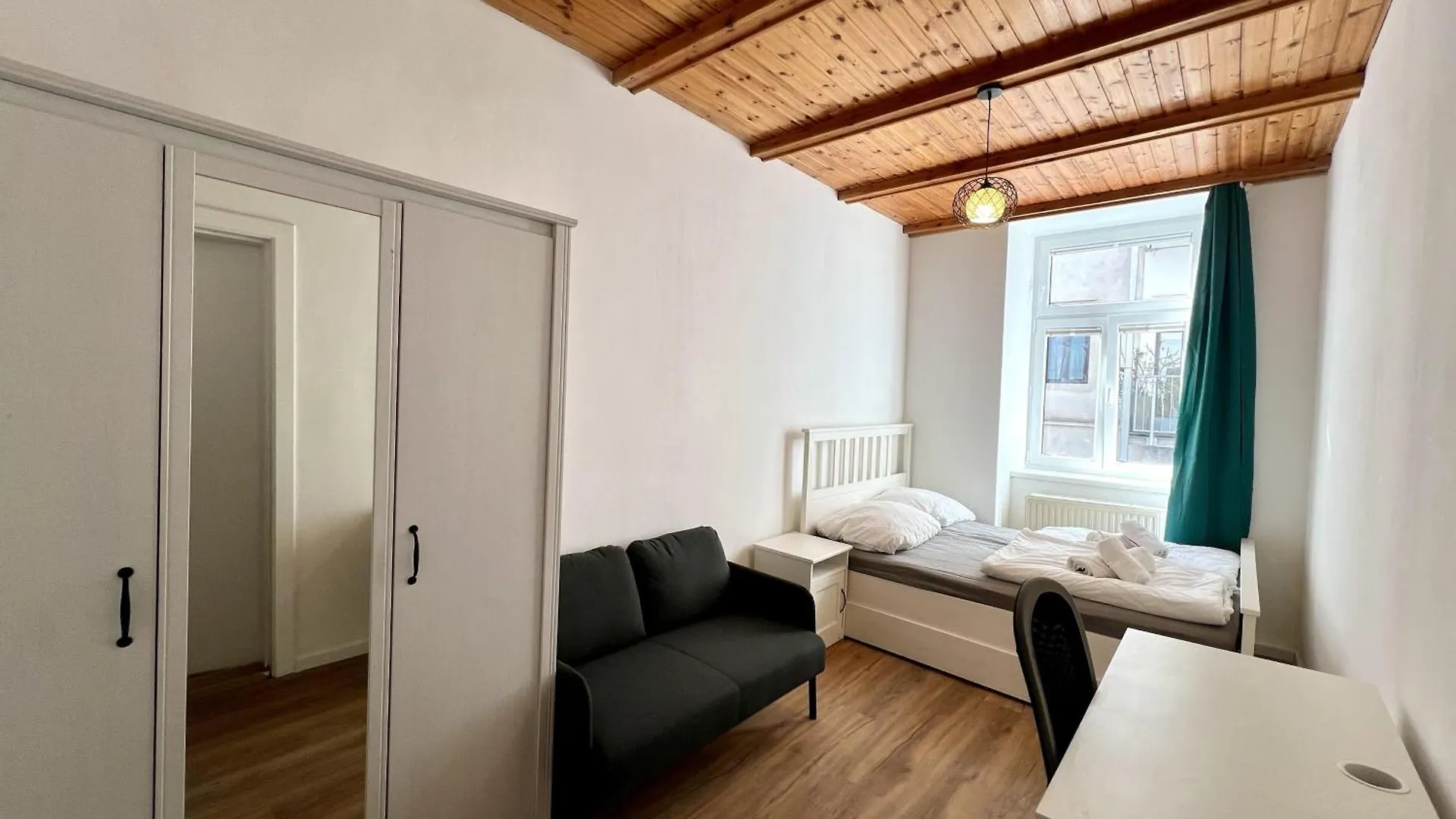 Big Space Apartment Vienna